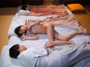 Giáng sinh cô đơn, tôi được cô bạn thân tặng quà đặc biệt